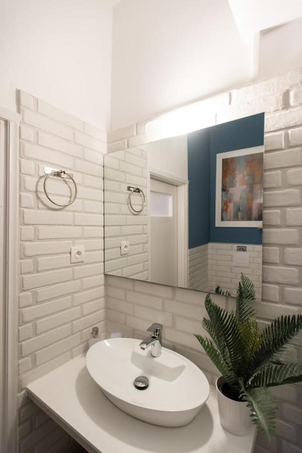 Blue Ark Comfort Near Acropolis Atena Exterior foto